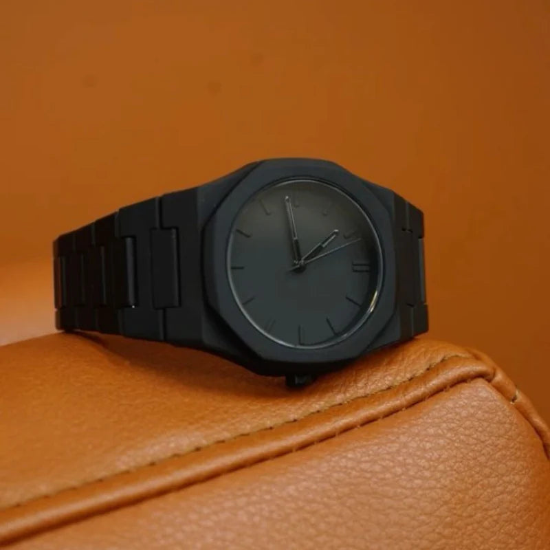 Montre Noire Polycarbon